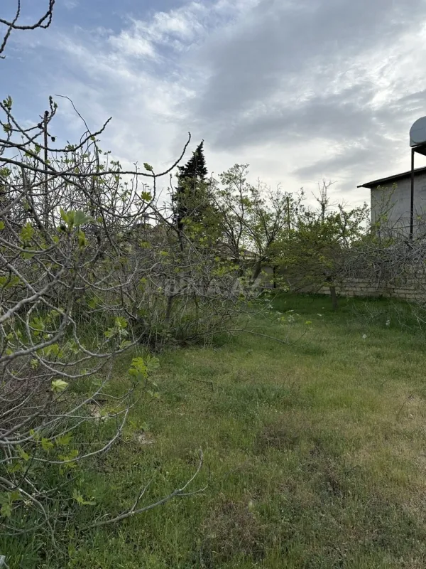 Satılır torpaq sahəsi 8 m²