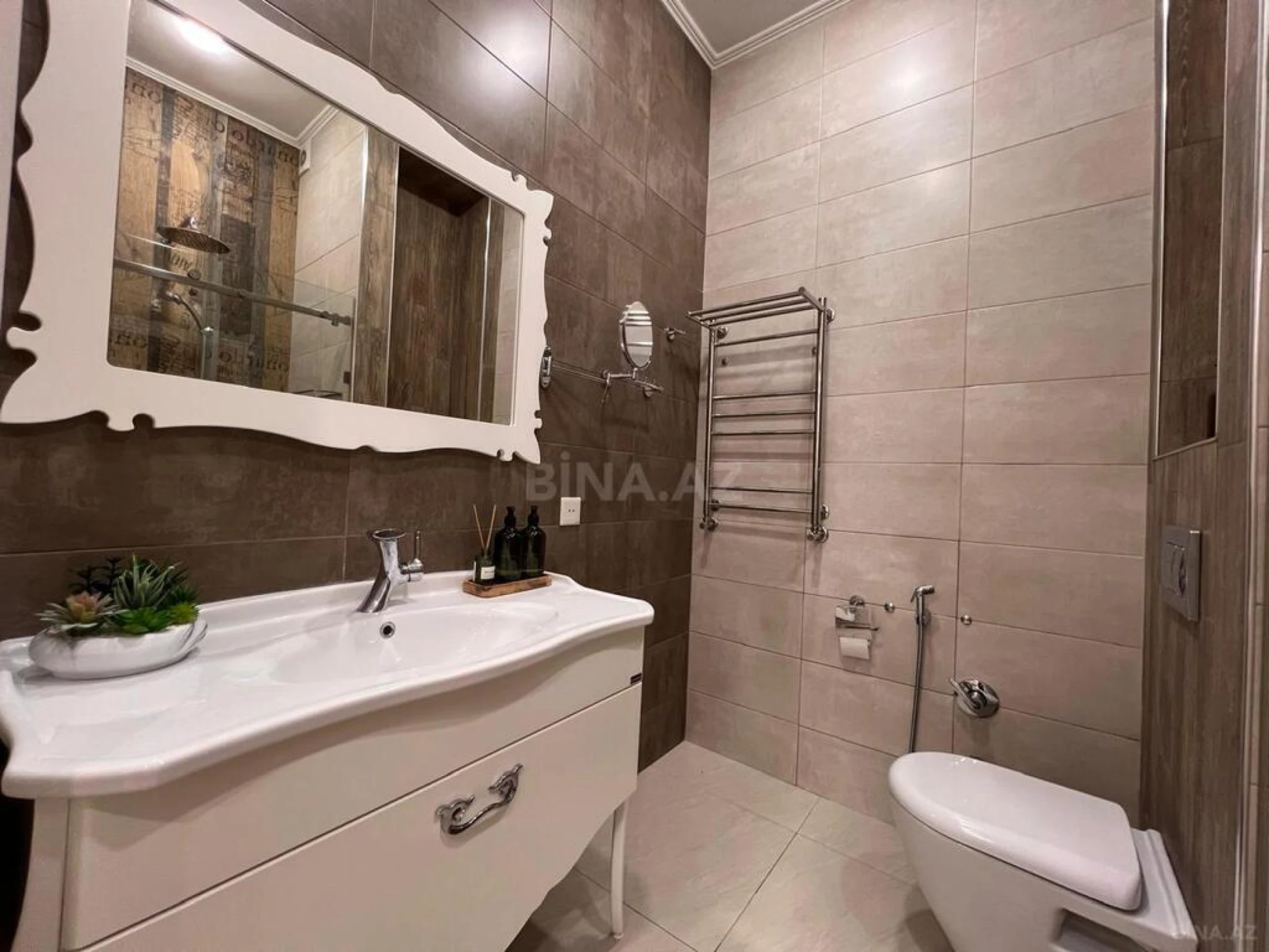 Satılır 3 otaqlı mənzil 83 m²