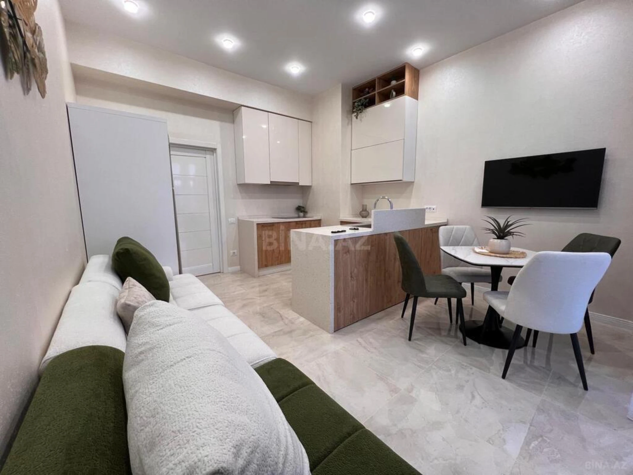 Satılır 3 otaqlı mənzil 83 m²