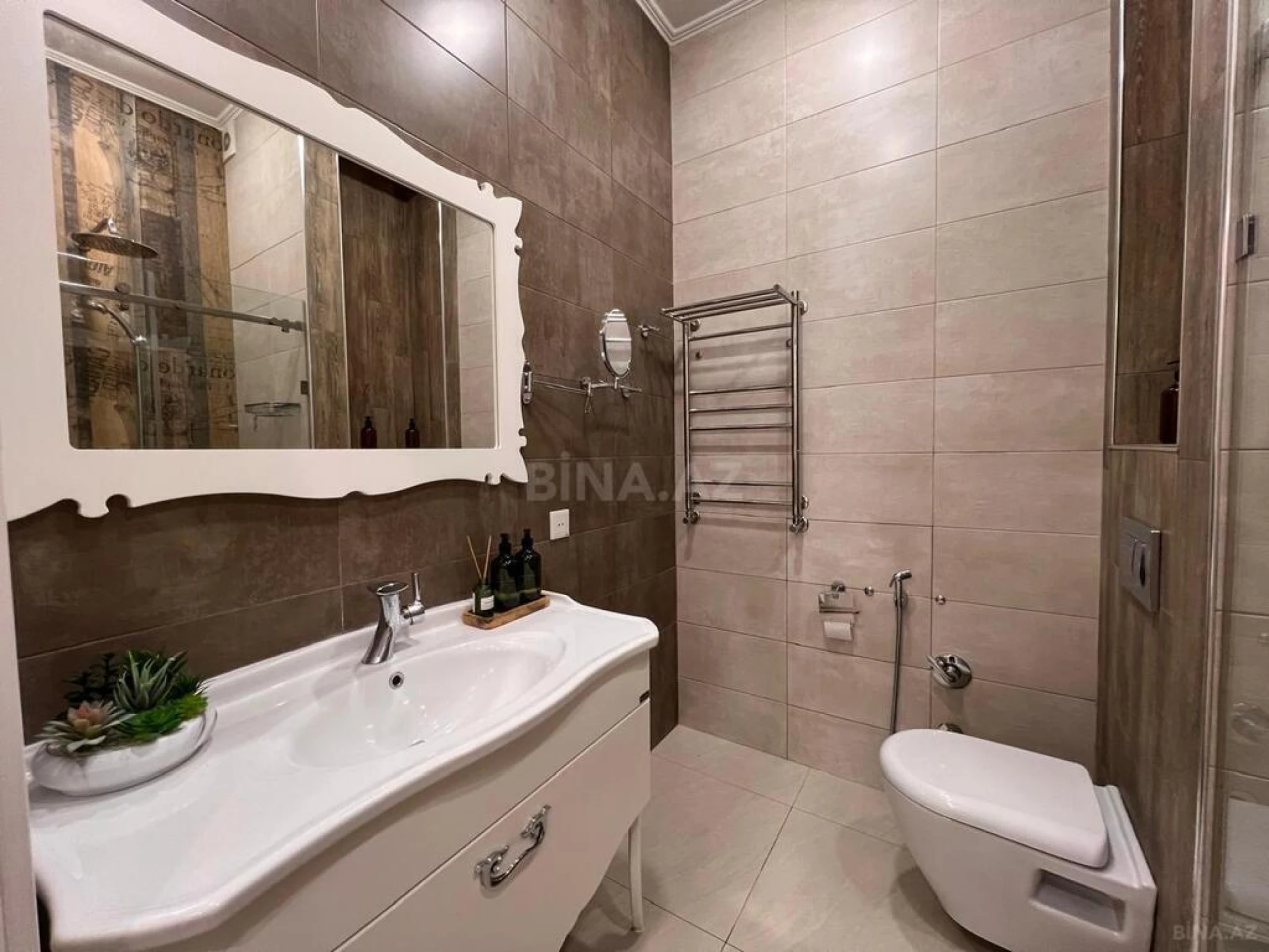 Satılır 3 otaqlı mənzil 83 m²