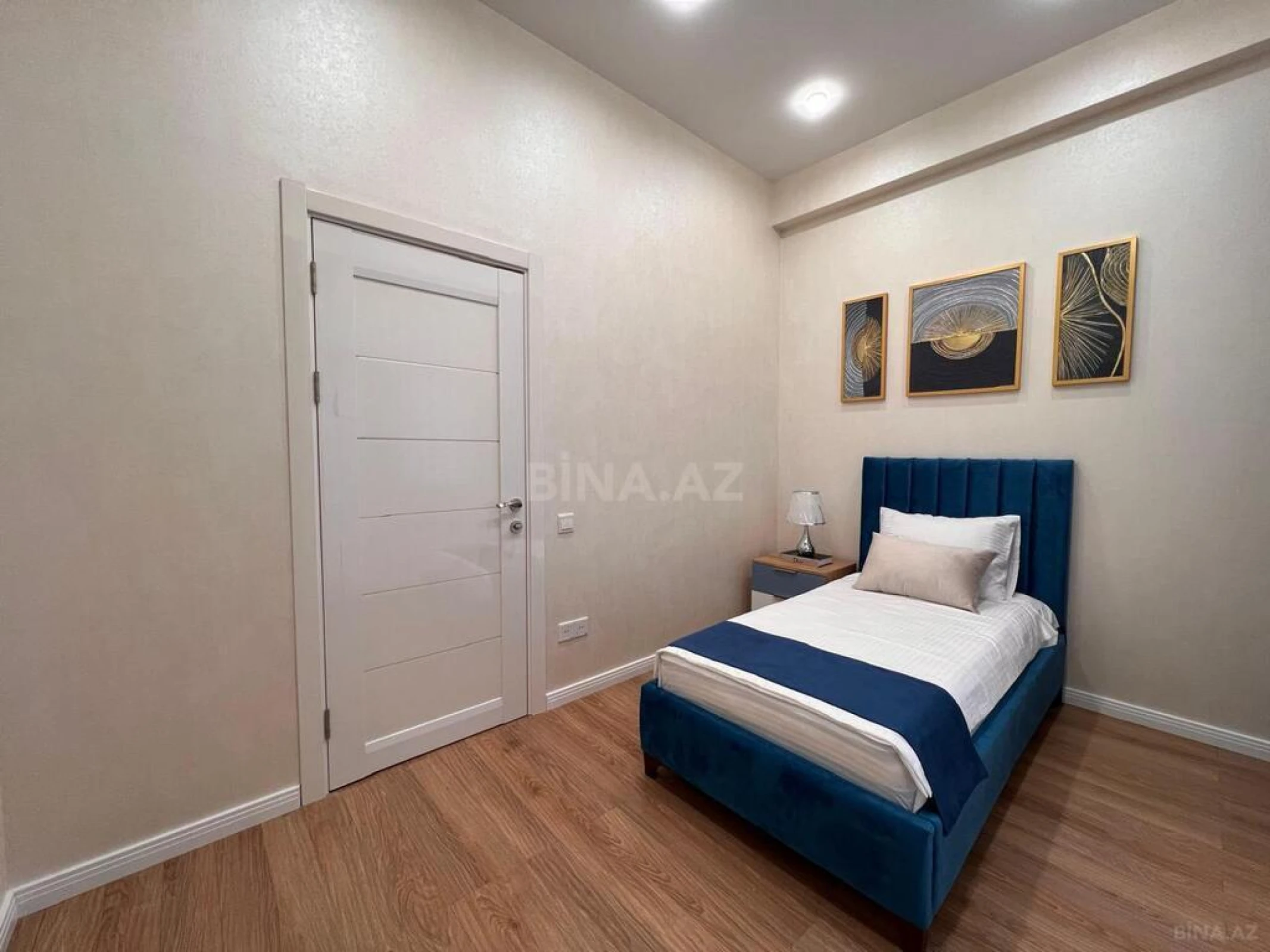 Satılır 3 otaqlı mənzil 83 m²