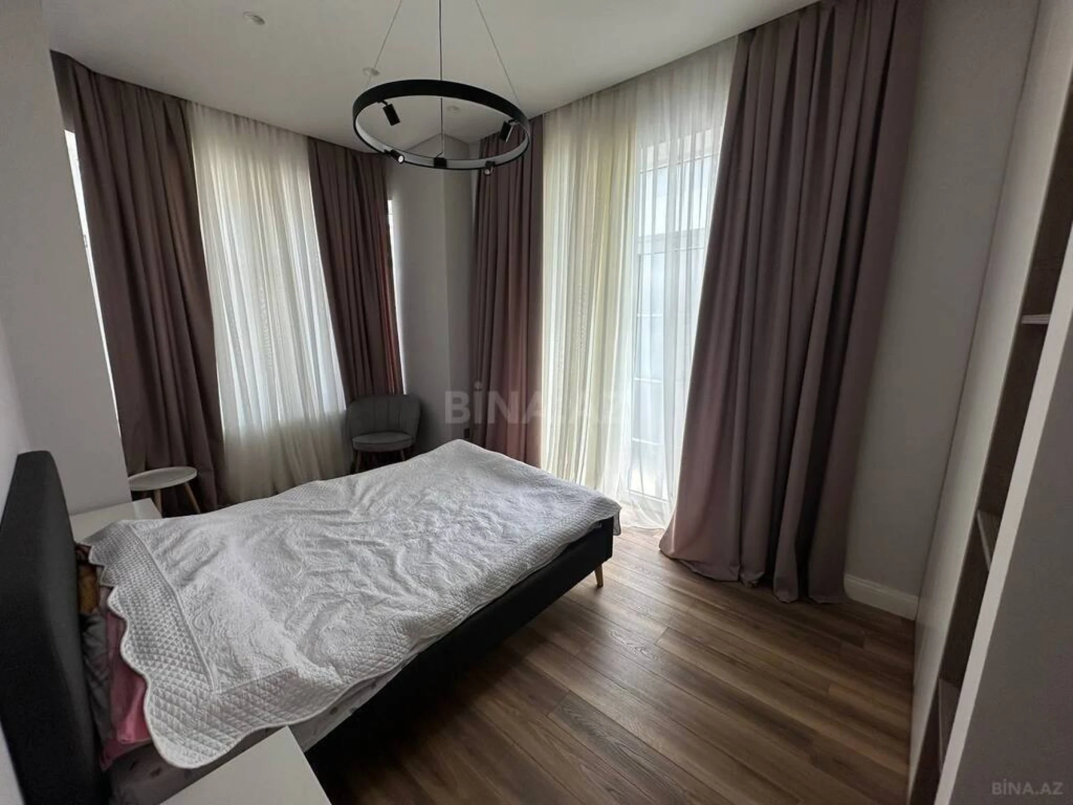 Kirayə verilir 6 otaqlı həyət evi 320 m²