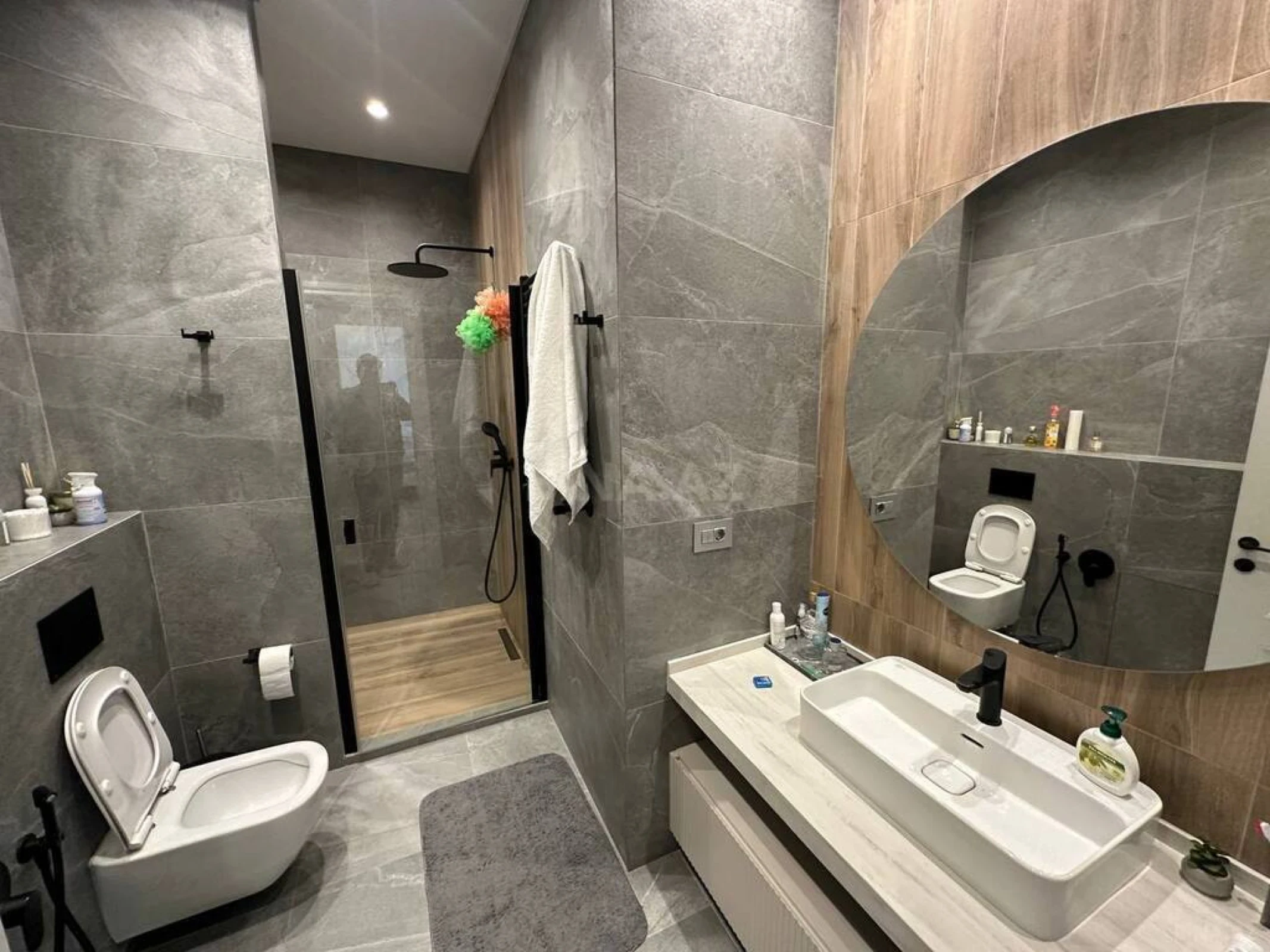 Kirayə verilir 6 otaqlı həyət evi 320 m²
