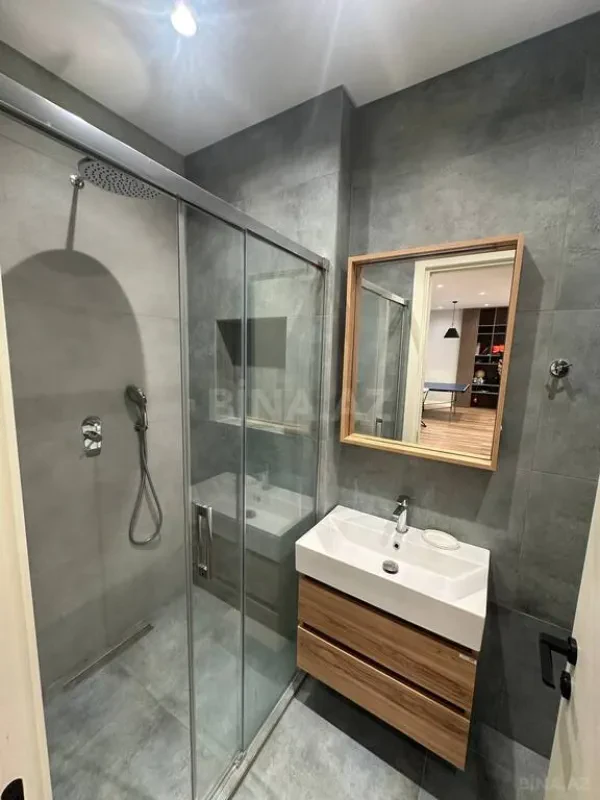 Kirayə verilir 6 otaqlı həyət evi 320 m²