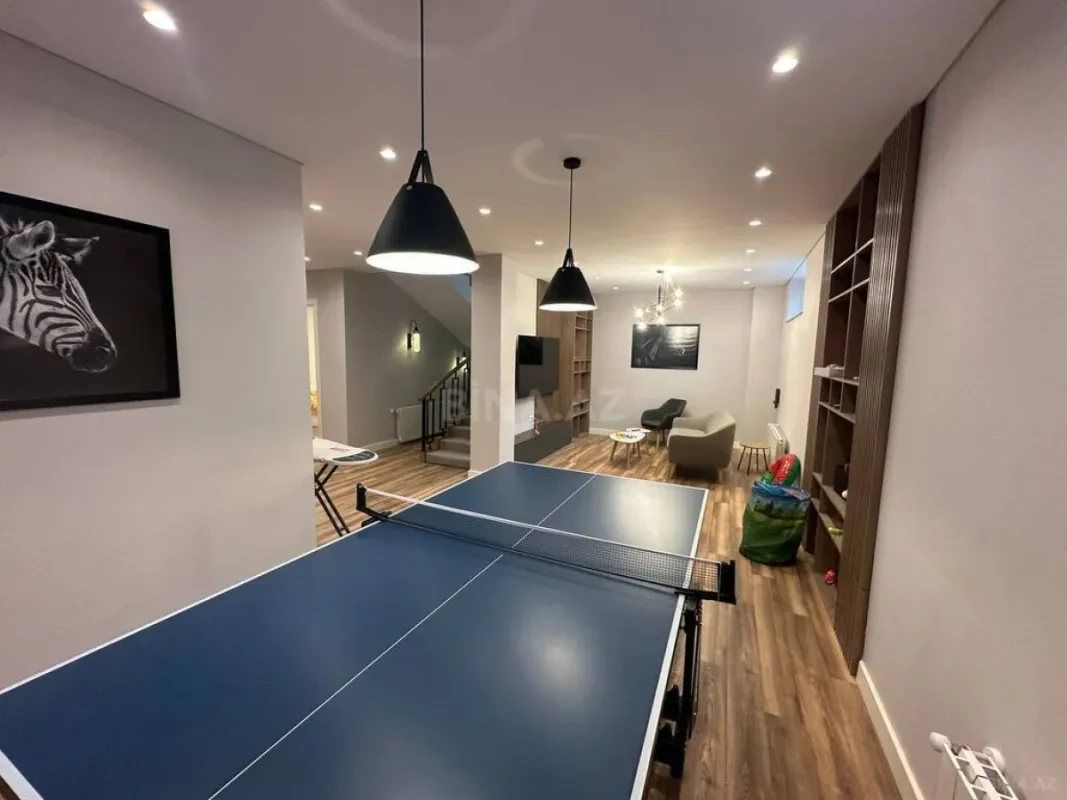 Kirayə verilir 6 otaqlı həyət evi 320 m²
