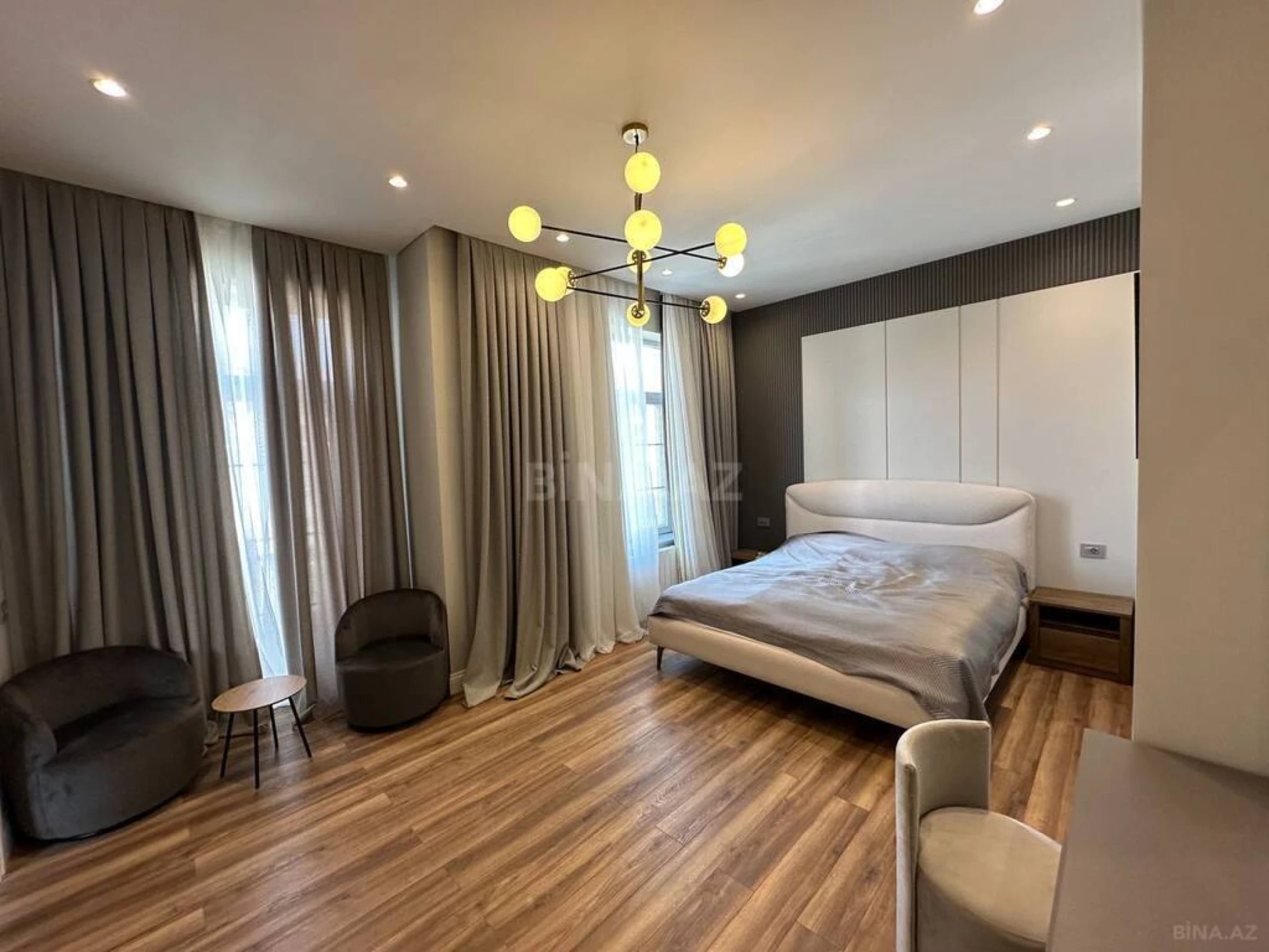 Kirayə verilir 6 otaqlı həyət evi 320 m²