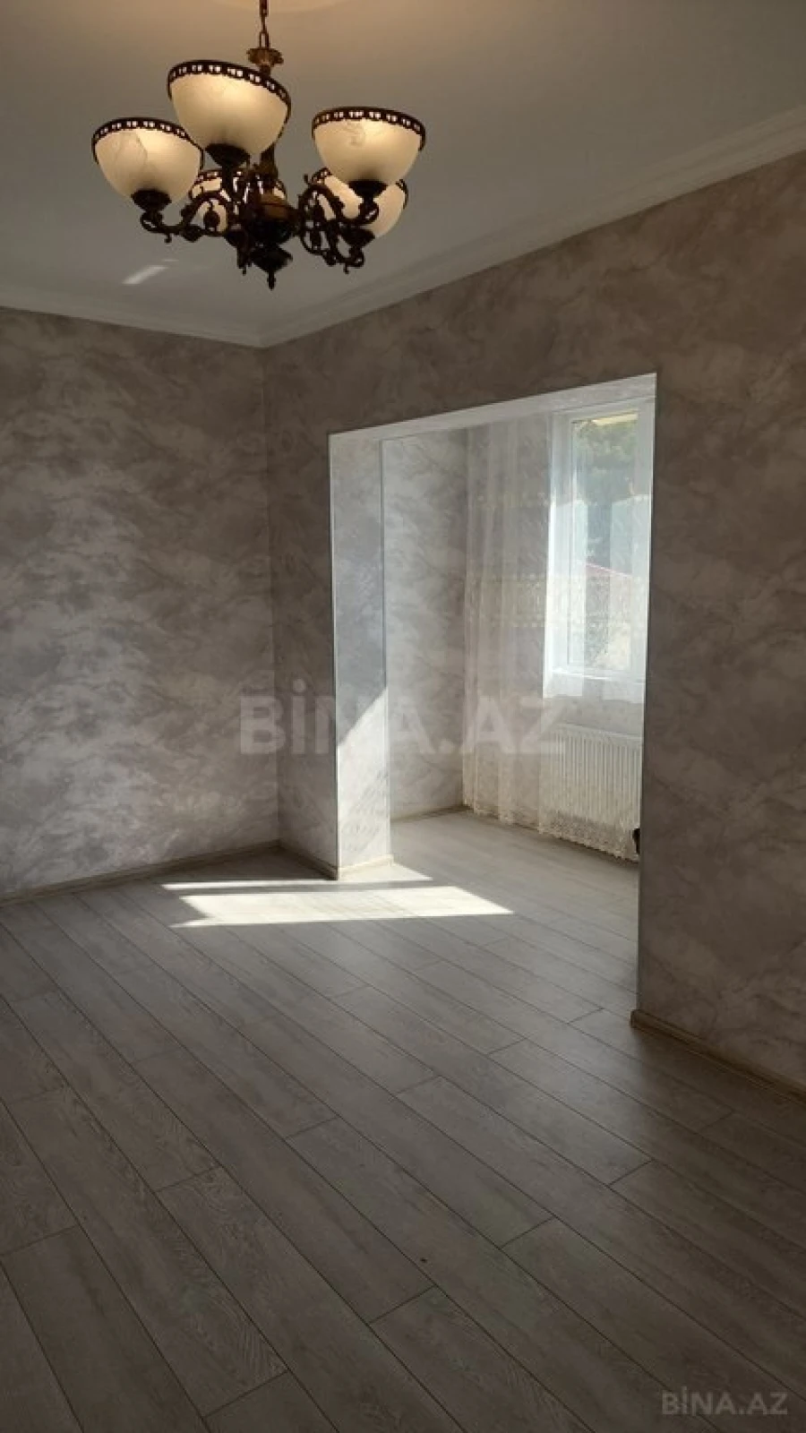 Satılır 1 otaqlı mənzil 45 m²