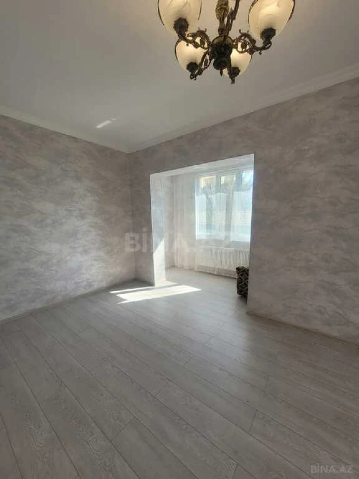 Satılır 1 otaqlı mənzil 45 m²