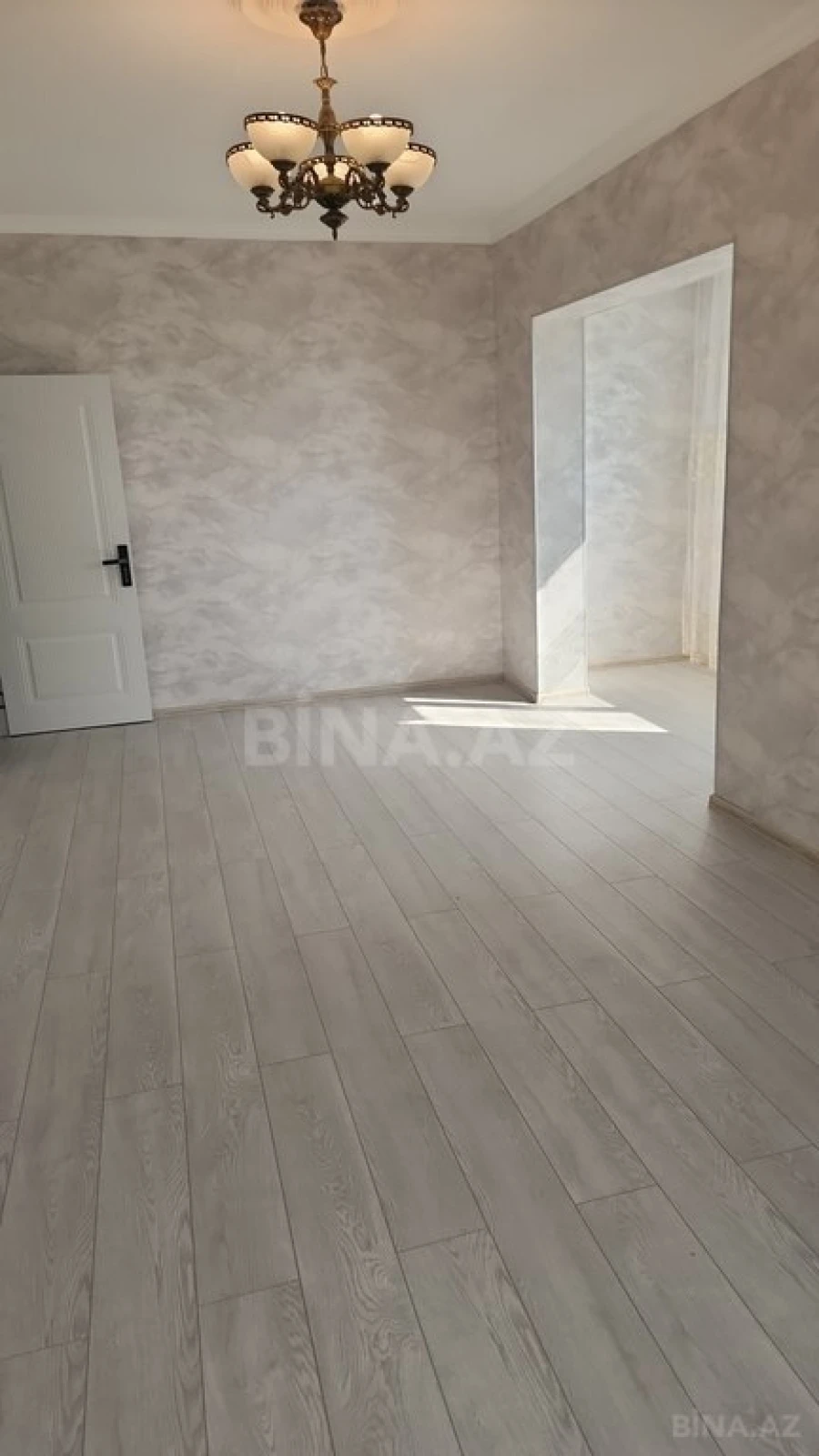 Satılır 1 otaqlı mənzil 45 m²