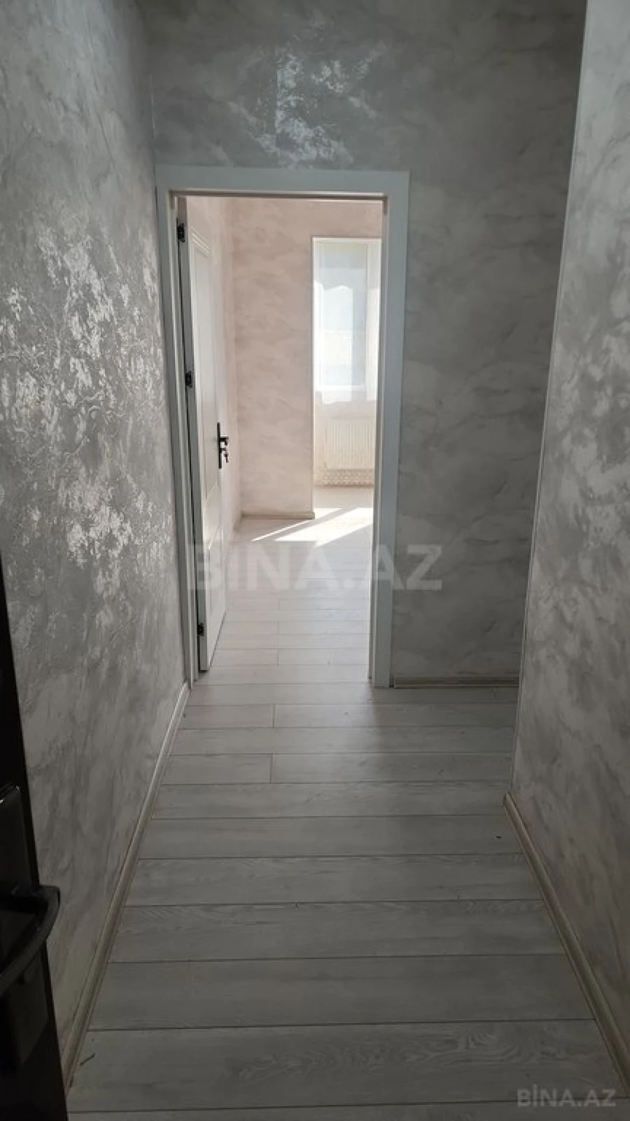 Satılır 1 otaqlı mənzil 45 m²