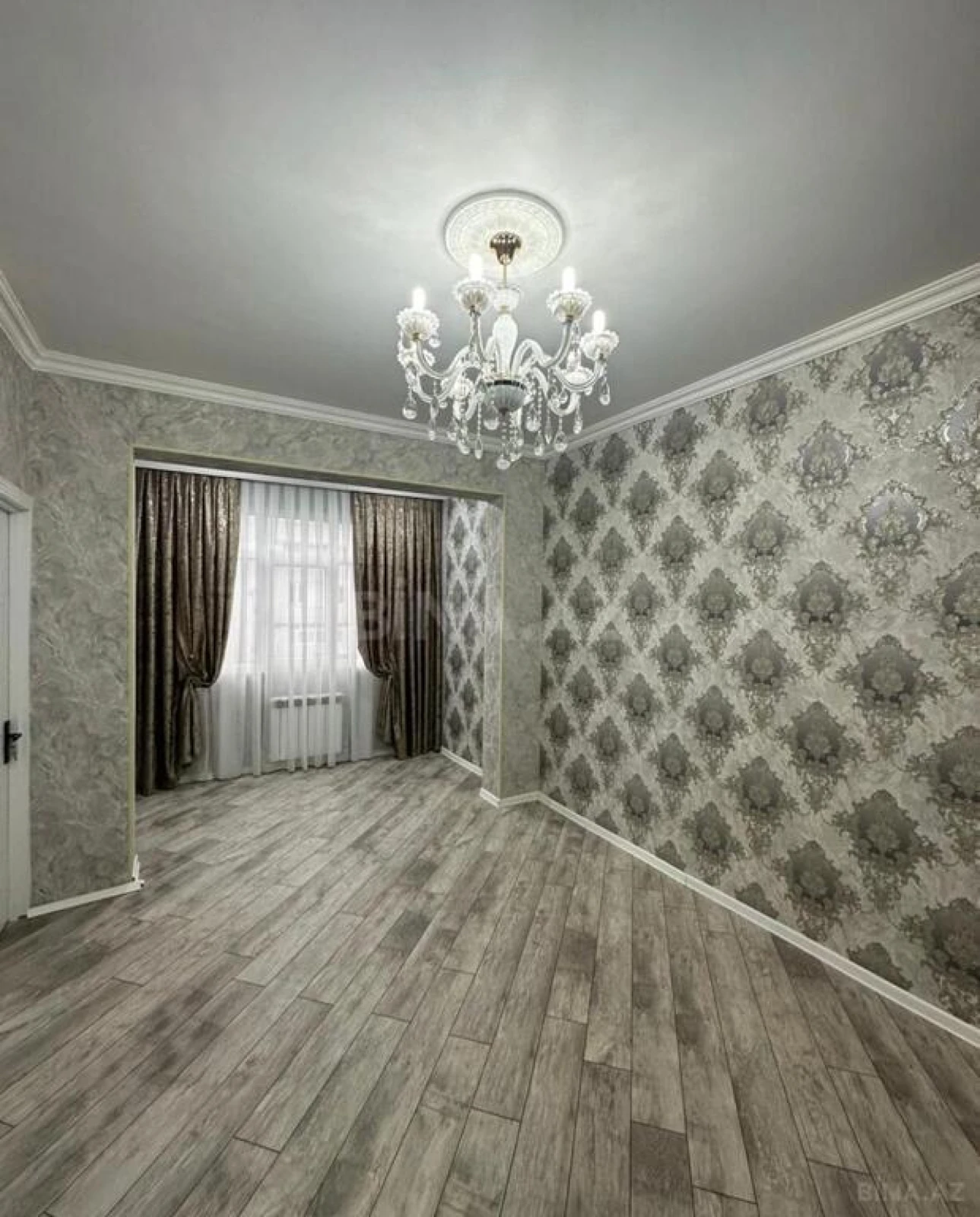 Satılır 2 otaqlı mənzil 60 m²