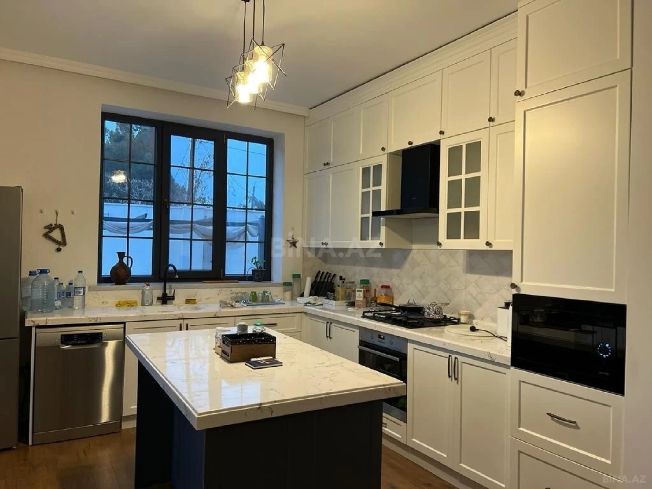 Kirayə verilir 4 otaqlı həyət evi 280 m²