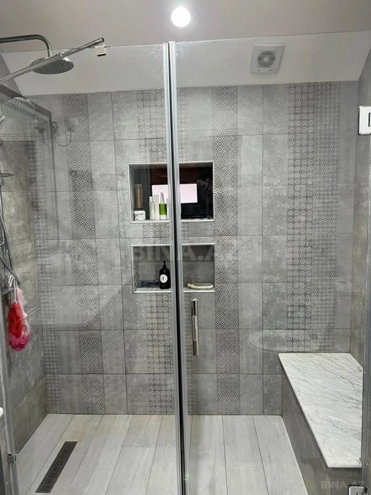 Kirayə verilir 4 otaqlı həyət evi 280 m²