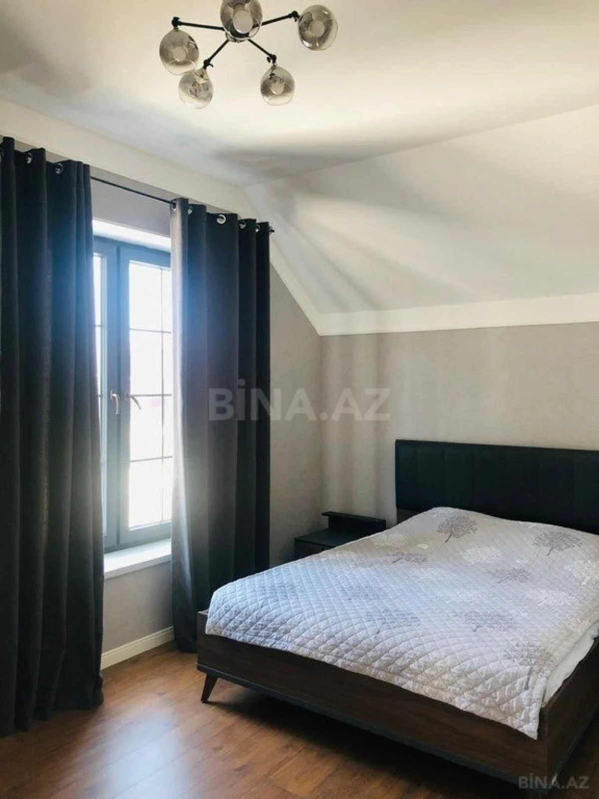 Kirayə verilir 4 otaqlı həyət evi 280 m²