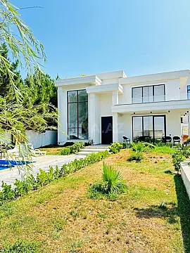 Kirayə verilir 4 otaqlı həyət evi 300 m²