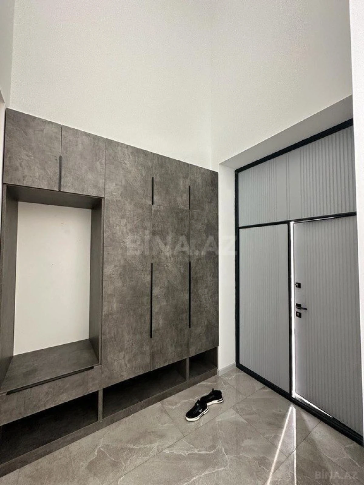 Kirayə verilir 4 otaqlı həyət evi 300 m²