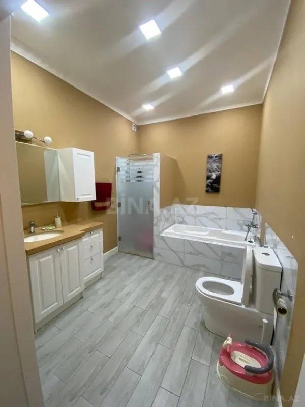 Kirayə verilir 4 otaqlı həyət evi 300 m²