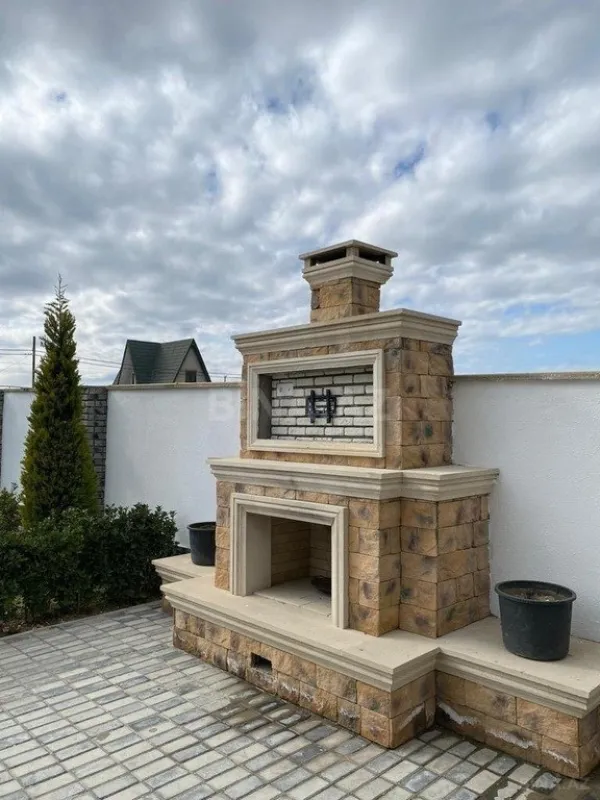 Kirayə verilir 4 otaqlı həyət evi 300 m²