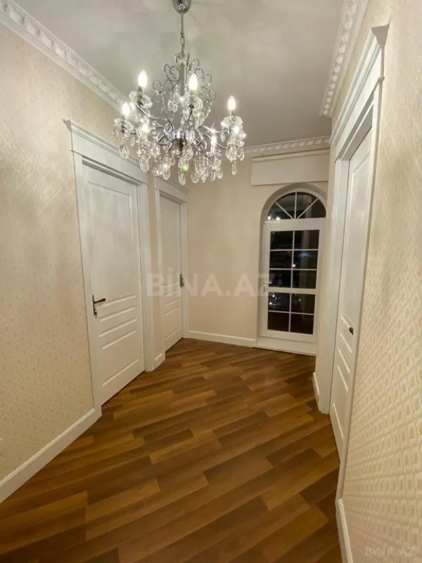 Kirayə verilir 4 otaqlı həyət evi 300 m²