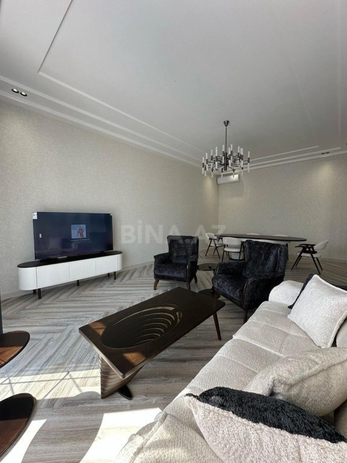 Kirayə verilir 4 otaqlı həyət evi 220 m²