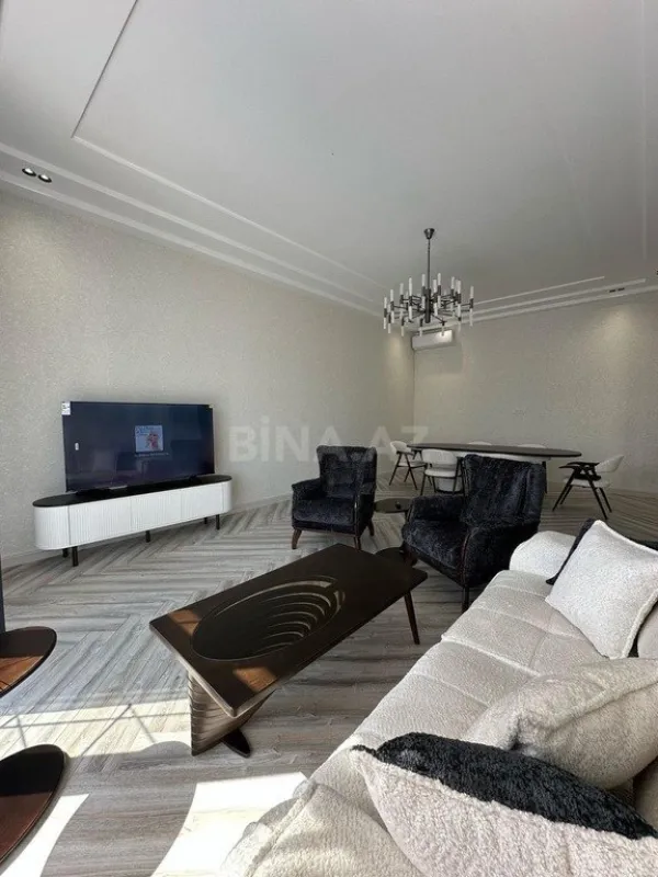 Kirayə verilir 4 otaqlı həyət evi 220 m²