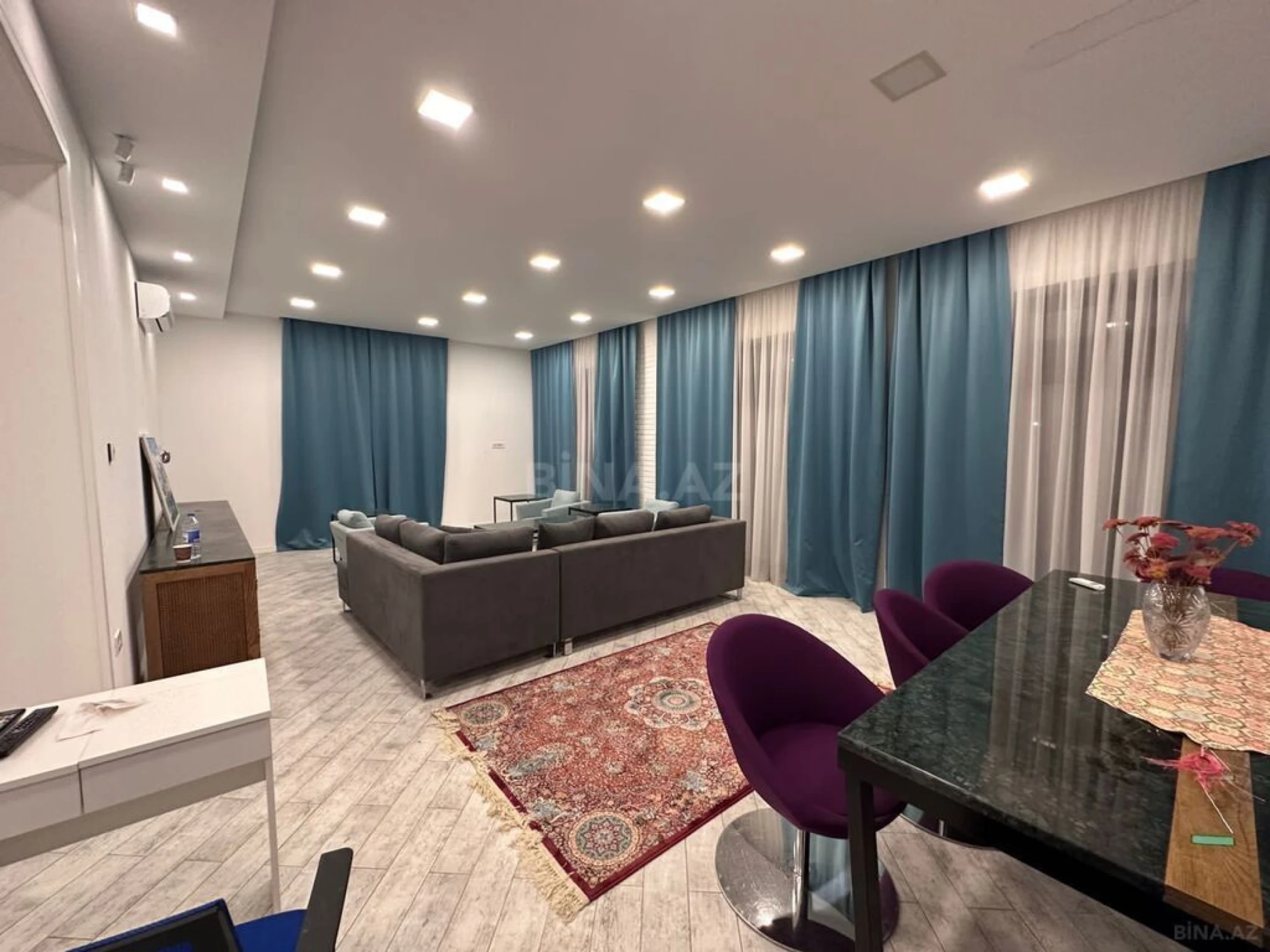 Kirayə verilir 6 otaqlı həyət evi 450 m²