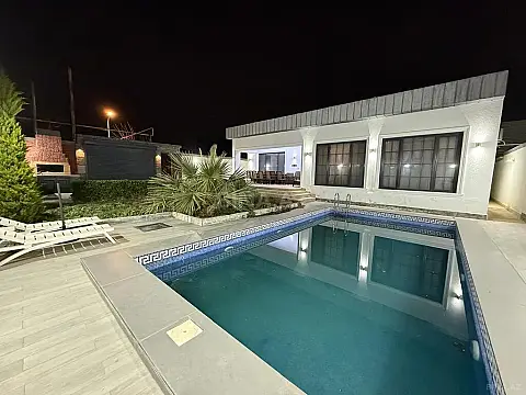 Kirayə verilir 4 otaqlı həyət evi 200 m² — Bakı, Mərdəkan 4 otaq 200.00 m²