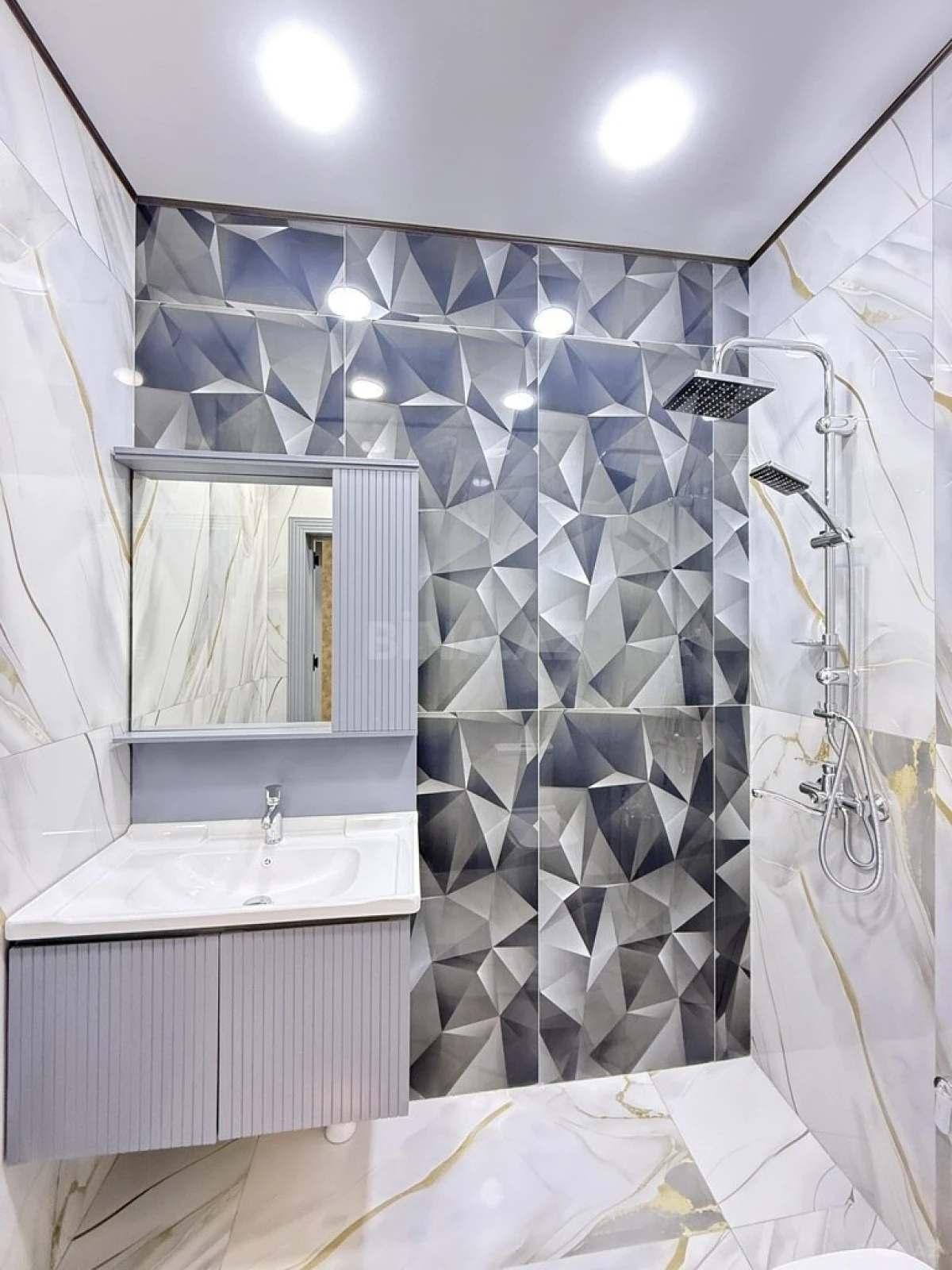 Satılır 4 otaqlı həyət evi 120 m²