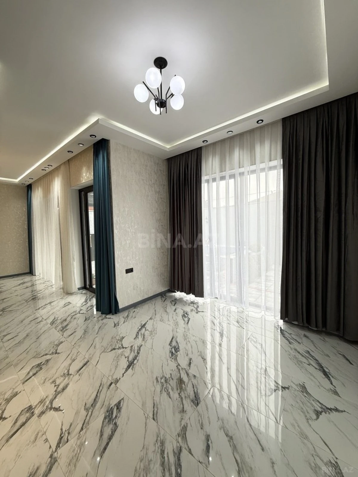 Satılır 4 otaqlı həyət evi 120 m²