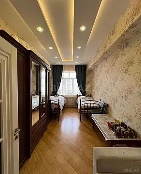 Satılır 3 otaqlı mənzil 127 m²