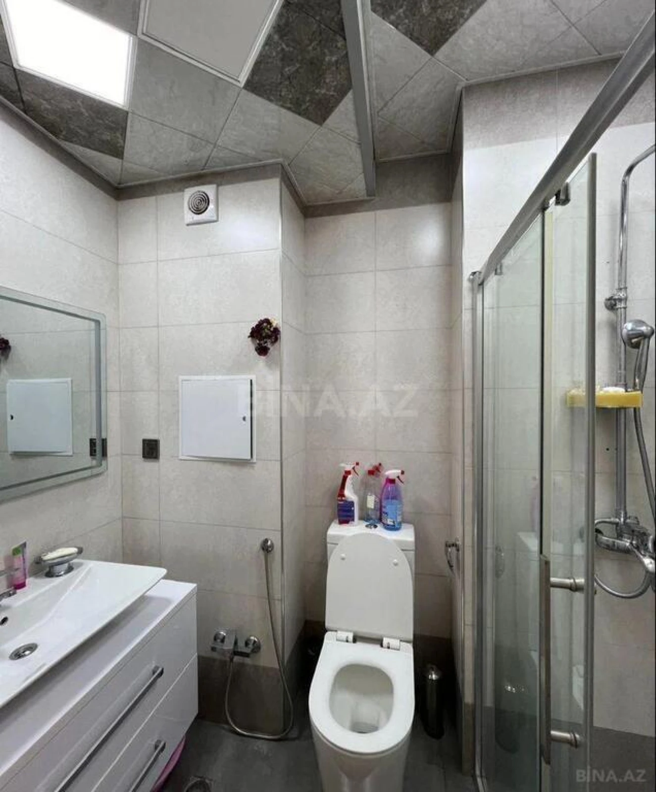 Satılır 3 otaqlı mənzil 127 m²