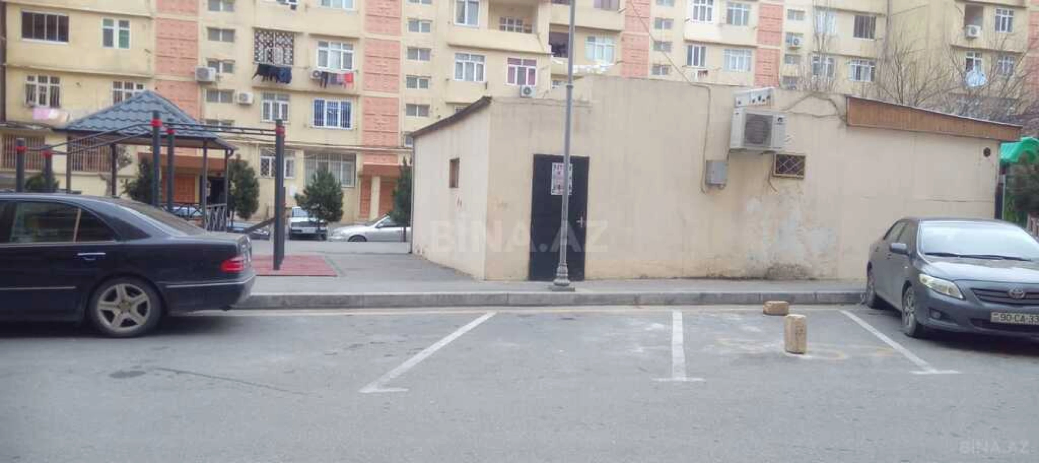 Satılır obyekt 60 m²