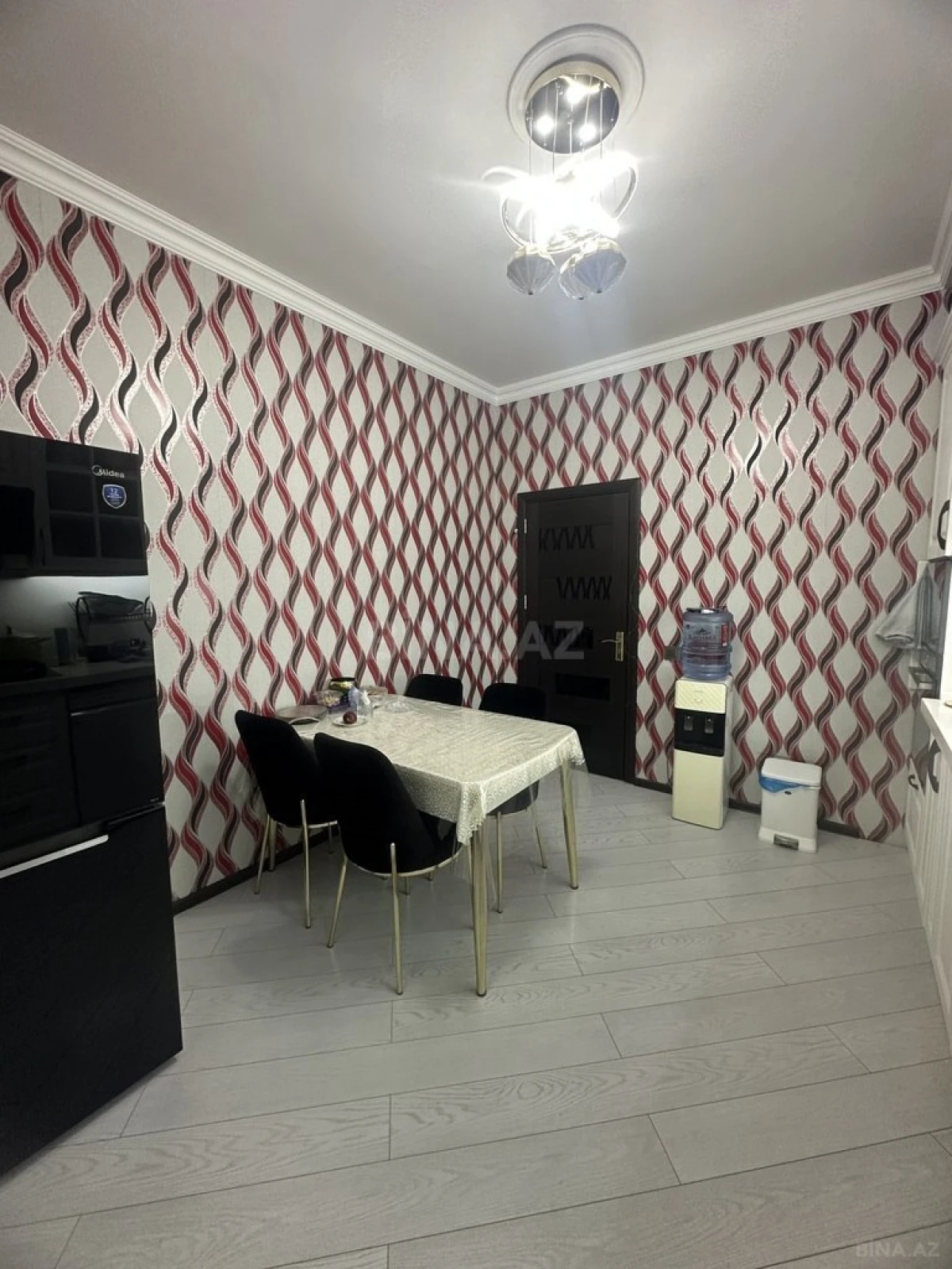Satılır 5 otaqlı həyət evi 160 m²