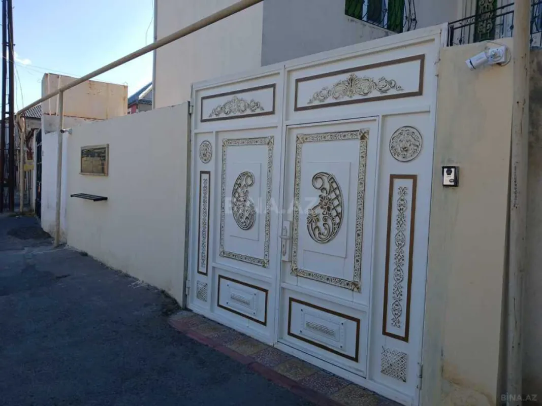 Satılır 5 otaqlı həyət evi 160 m²