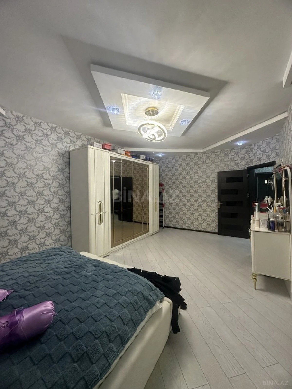 Satılır 5 otaqlı həyət evi 160 m²
