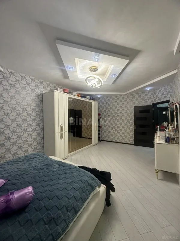 Satılır 5 otaqlı həyət evi 160 m²