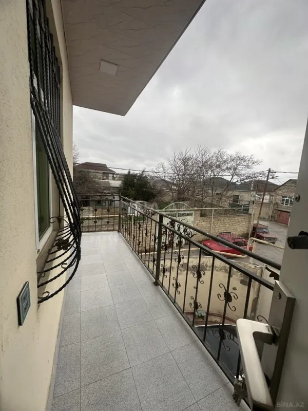 Satılır 5 otaqlı həyət evi 160 m²