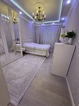 Satılır 3 otaqlı mənzil 157 m²