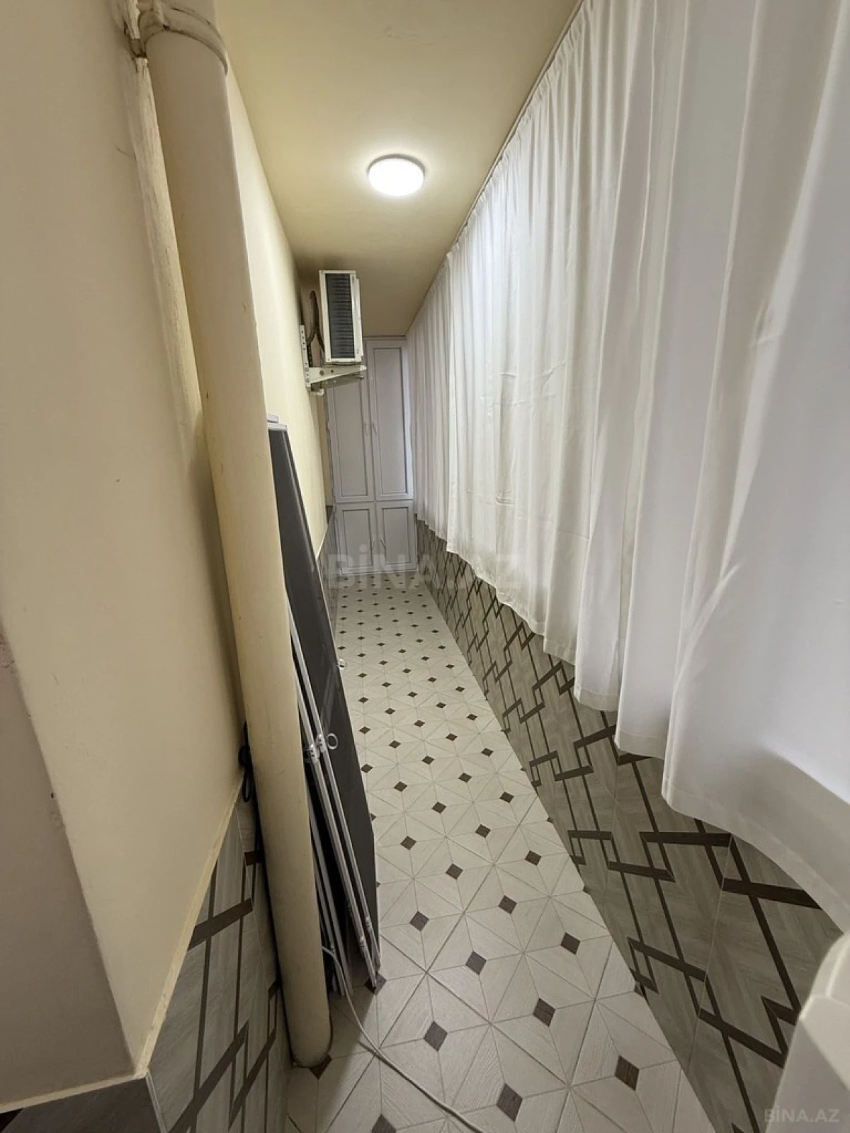 Satılır 3 otaqlı mənzil 157 m²