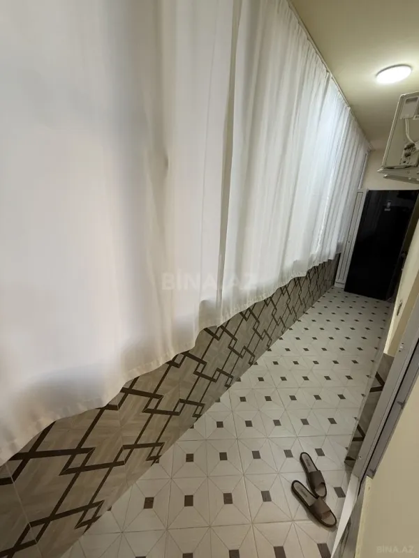 Satılır 3 otaqlı mənzil 157 m²