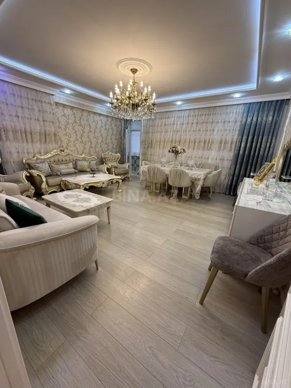Satılır 3 otaqlı mənzil 157 m²