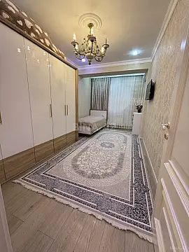 Satılır 3 otaqlı mənzil 157 m²