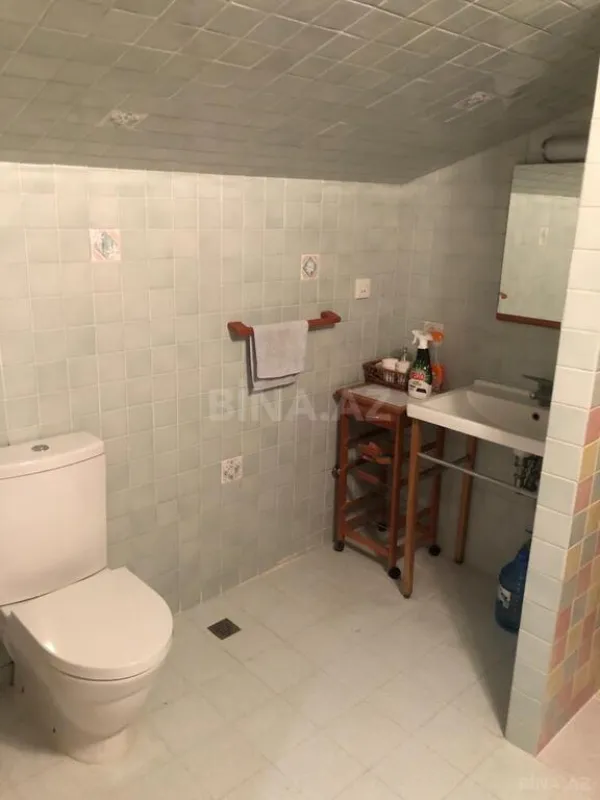 Kirayə verilir 4 otaqlı mənzil 100 m²