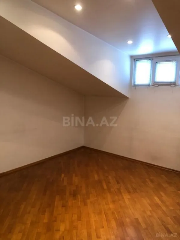Kirayə verilir 4 otaqlı mənzil 100 m²