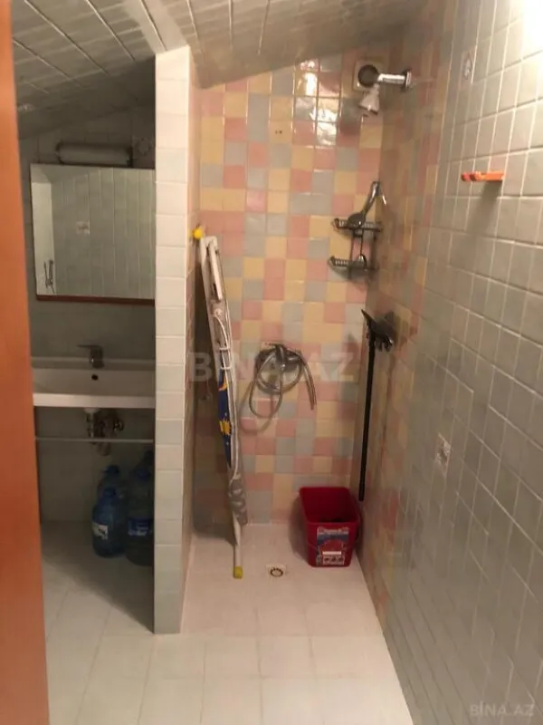 Kirayə verilir 4 otaqlı mənzil 100 m²