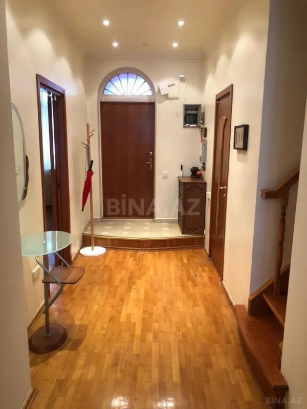 Kirayə verilir 4 otaqlı mənzil 100 m²