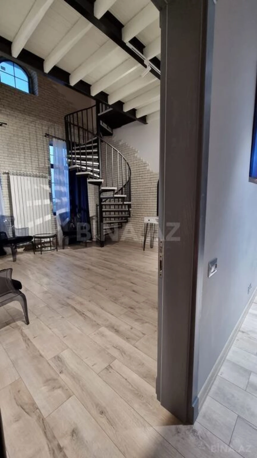 Satılır 7 otaqlı həyət evi 420 m²