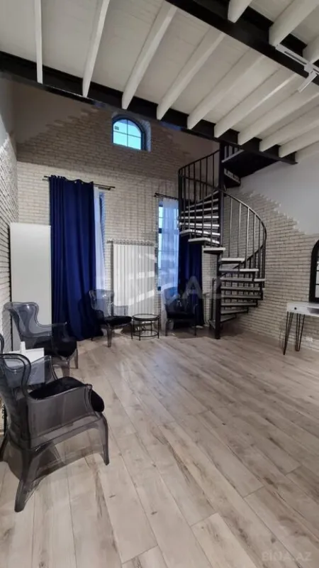 Satılır 7 otaqlı həyət evi 420 m²