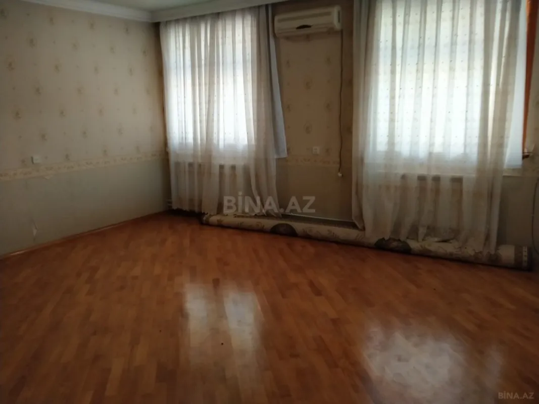 Satılır 7 otaqlı həyət evi 290 m²