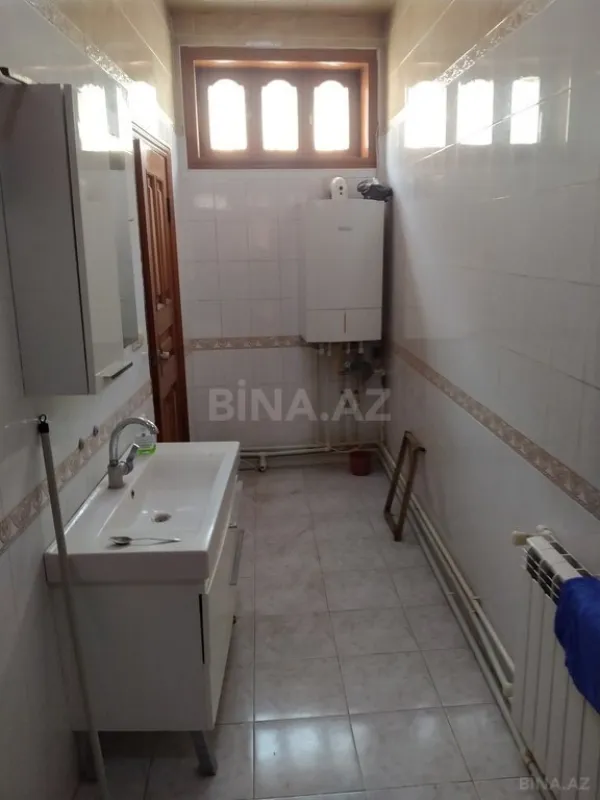 Satılır 7 otaqlı həyət evi 290 m²